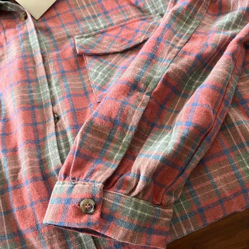 NWT Plaid flannel Shacket size large - Picture 5 of 7